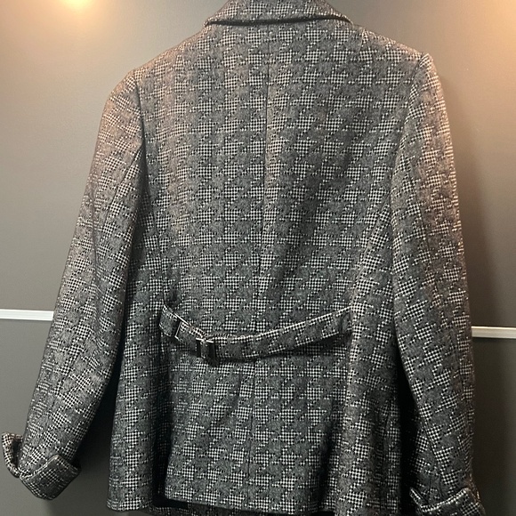 Carlisle Wool Blazer 8 - Picture 3 of 13